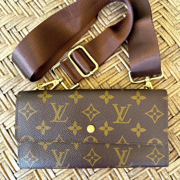 Louis Vuitton 1 Monogram Portefeiulle Sarah - Picture 1 of 8